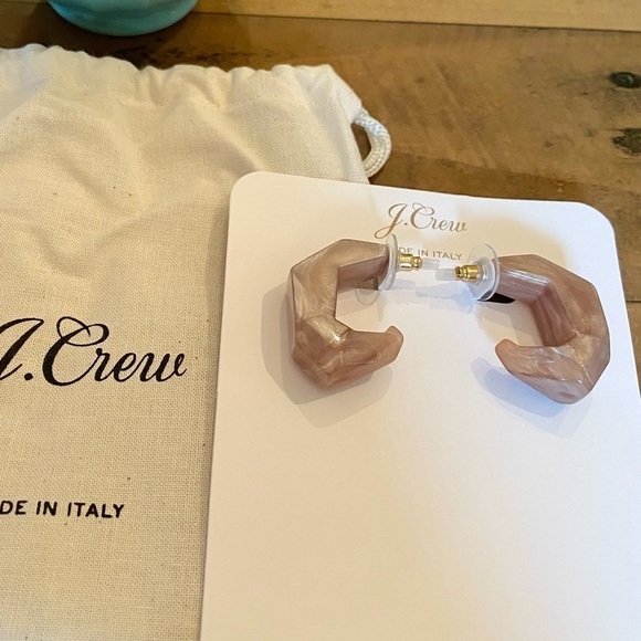 J Crew Made-in-Italy dimensional hoop earrings - Picture 2 of 4